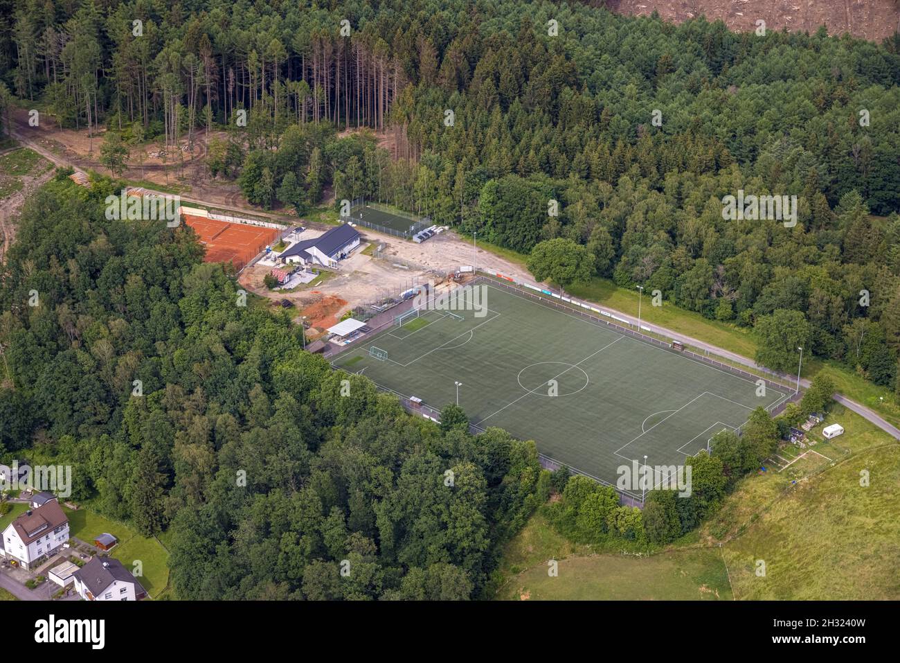 Photo aérienne, Hützemert, Drolshagen, pays aigre, Rhénanie-du-Nord-Westphalie,Allemagne, travaux de construction, zone de construction, chantier, projet de construction Banque D'Images