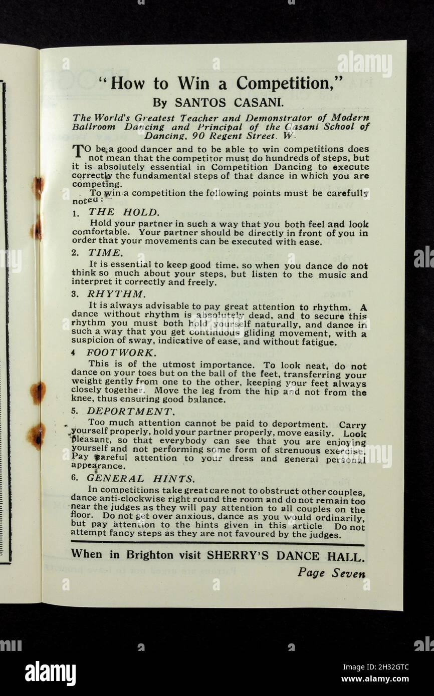 "Comment gagner un concours" conseils pour améliorer votre danse, dans le programme quotidien 1920s pour le Olympia Dance Hall, saison 1927-28 (réplique). Banque D'Images
