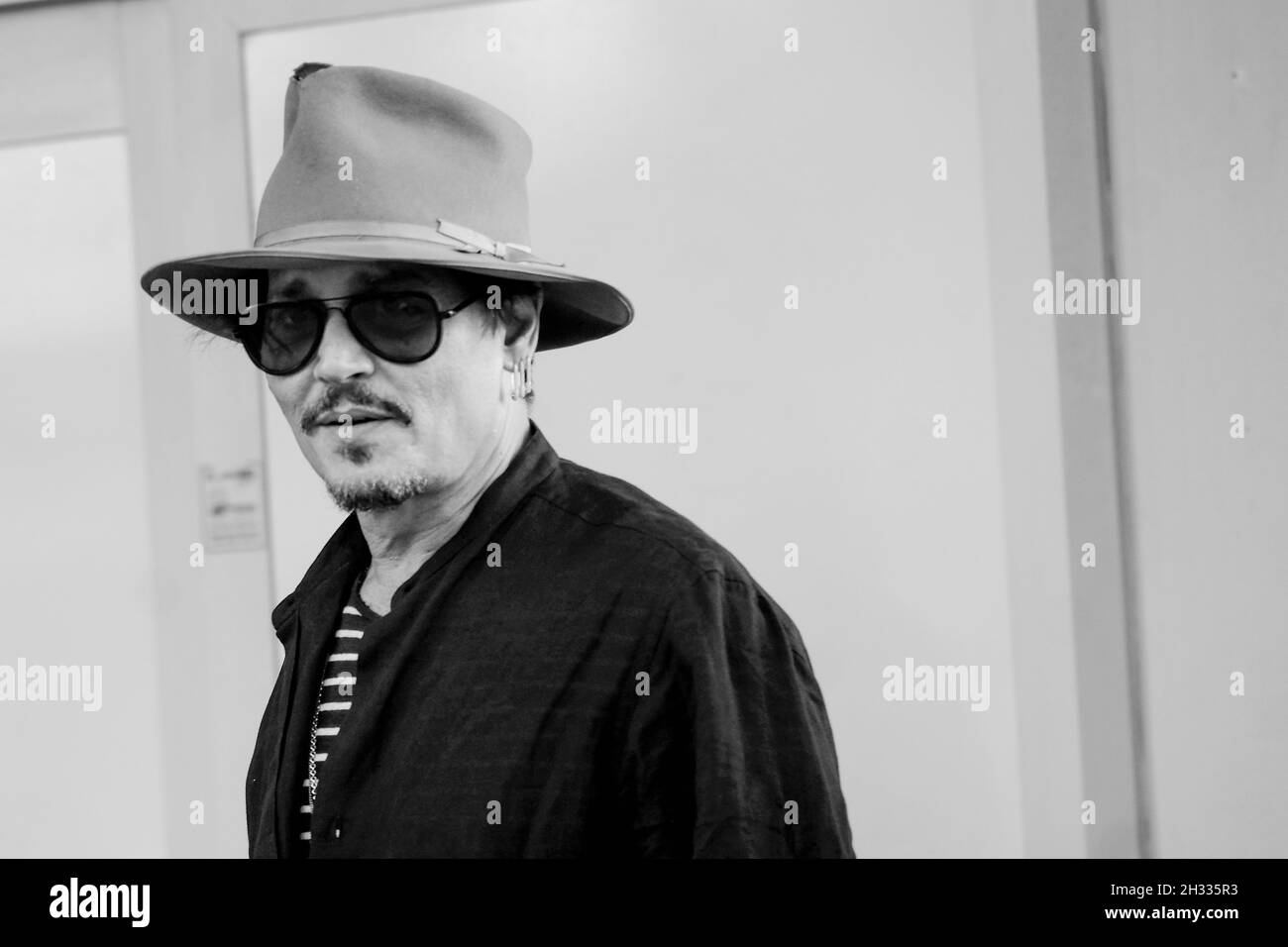 Johnny Depp part de l'aéroport de venise. Banque D'Images