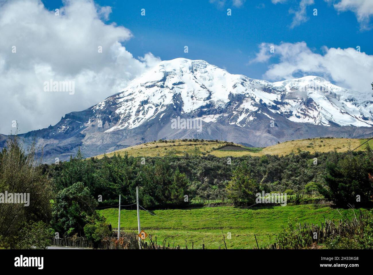 Paysage avec le volcan Chimborazo, Equateur Banque D'Images