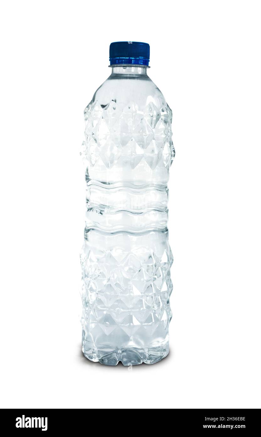 Bouteille d'eau en plastique sans étiquette sur fond blanc Photo Stock -  Alamy