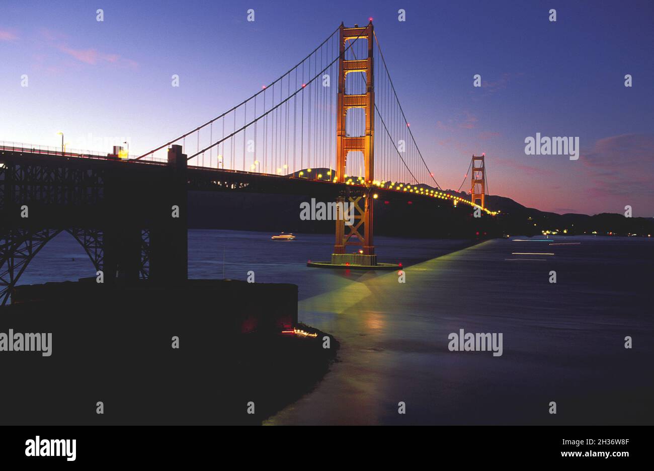 ÉTATS-UNIS, CALIFORNIE, SAN FRANCISCO .FORT POINT ET GOLDEN GATE BRIDGE Banque D'Images