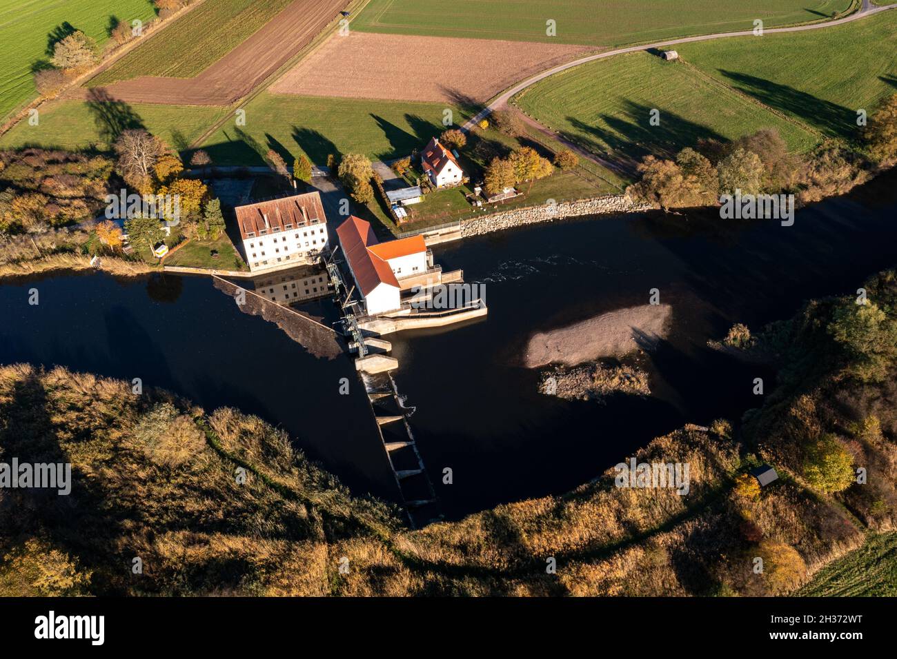 Vue sur la rivière Werra à Herleshausen Banque D'Images
