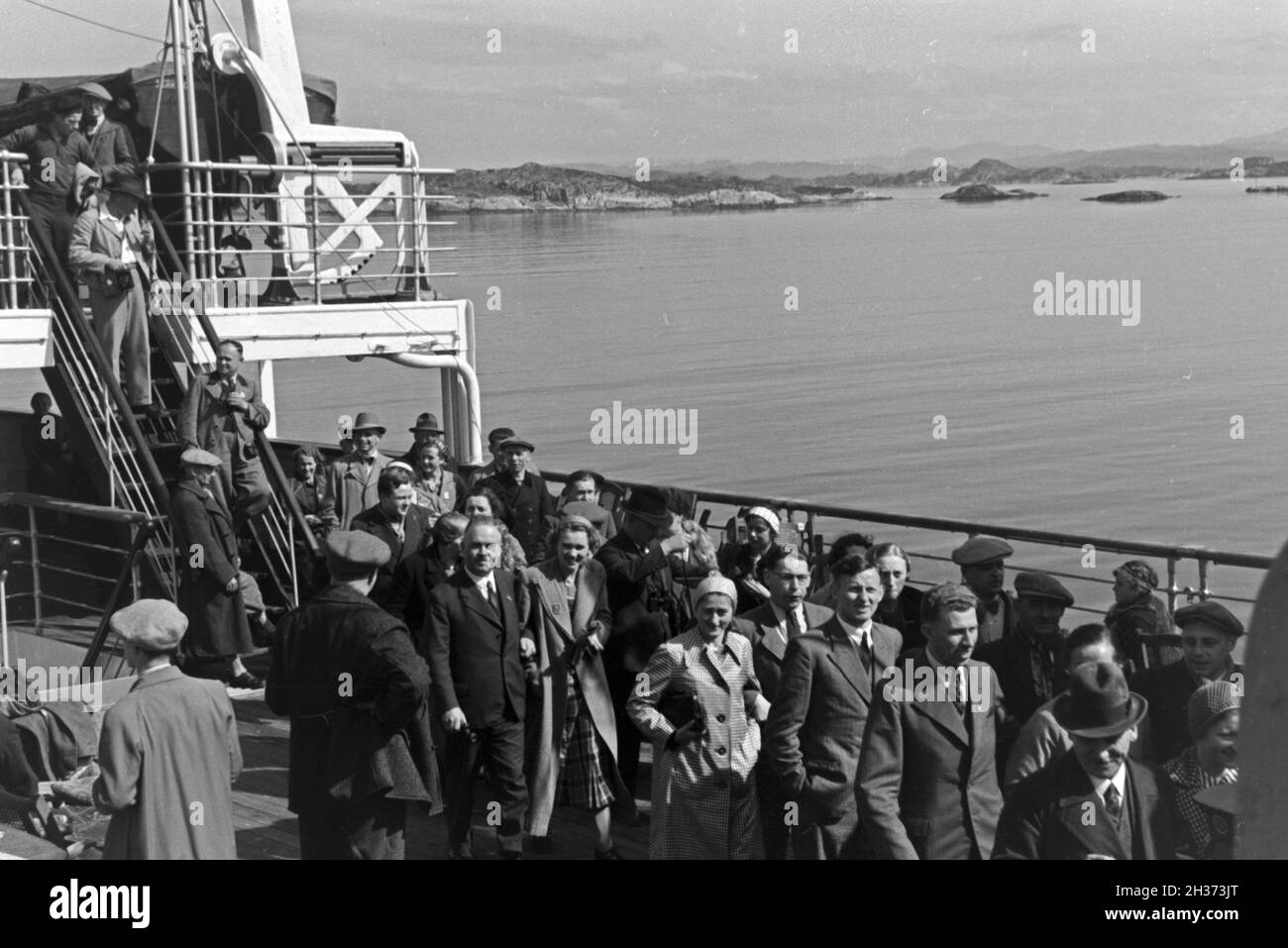 KdF Nordlandfahrt Passagiere auf der nach Norwegen mit dem Schiff Wilhelm Gustloff', '1930er Jahre Deutschland. Passager de la croisière vers la Norvège avec le KdF navire 'Wilhelm Gustloff', Allemagne 1930. Banque D'Images