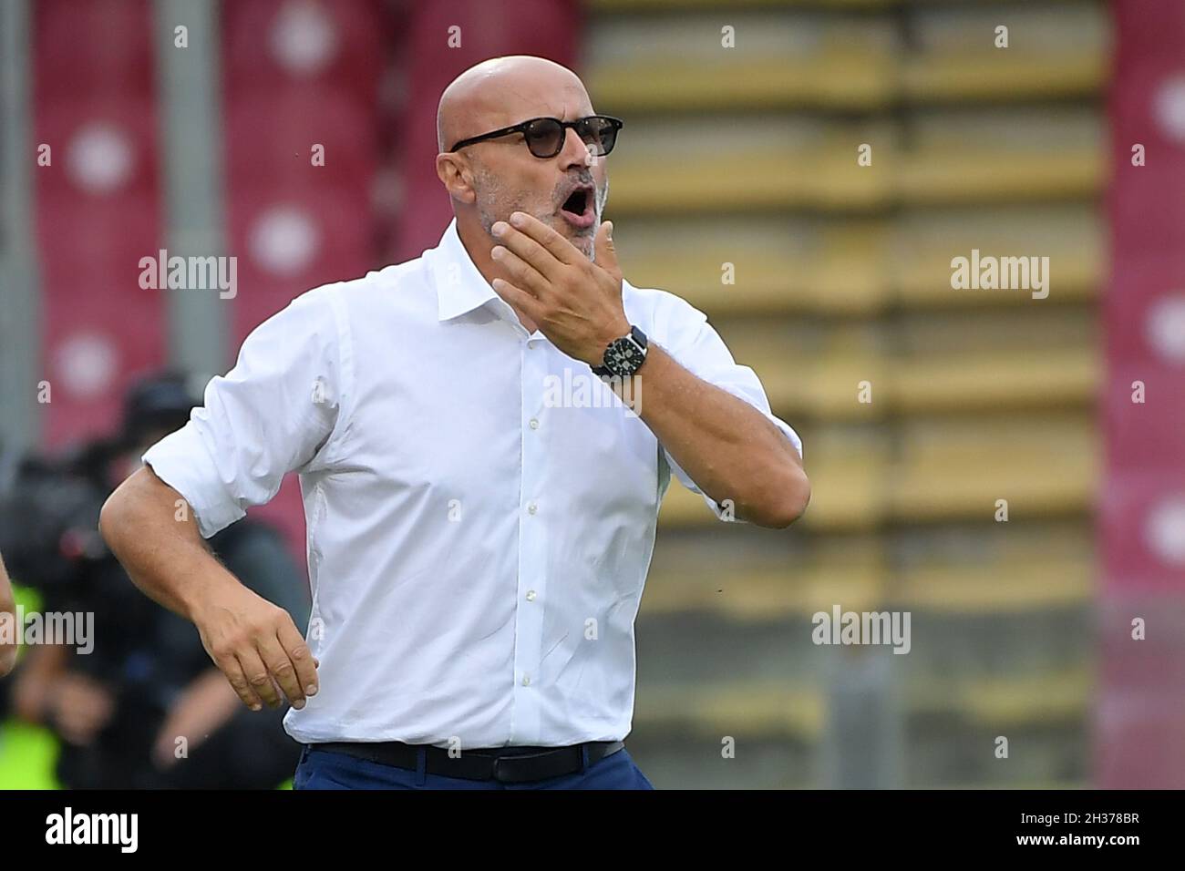 Stefano Colantuono Directeur de l'US Salernitana 1919 pendant la série Un match entre l'US Salernitana 1919 et le FC Empoli au Stadio Arechi, Salerno, Italie Banque D'Images