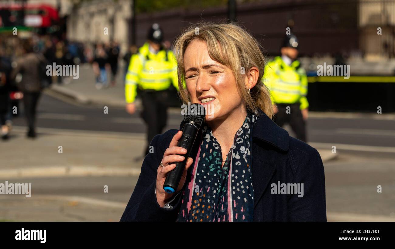 Londres, Royaume-Uni.26 octobre 2021.Rassemblement « Protégez notre NHS » en face des chambres du Parlement en photo, Rebecca long-Bailey, Secrétaire à l'éducation fantôme, crédit : Ian Davidson/Alamy Live News Banque D'Images