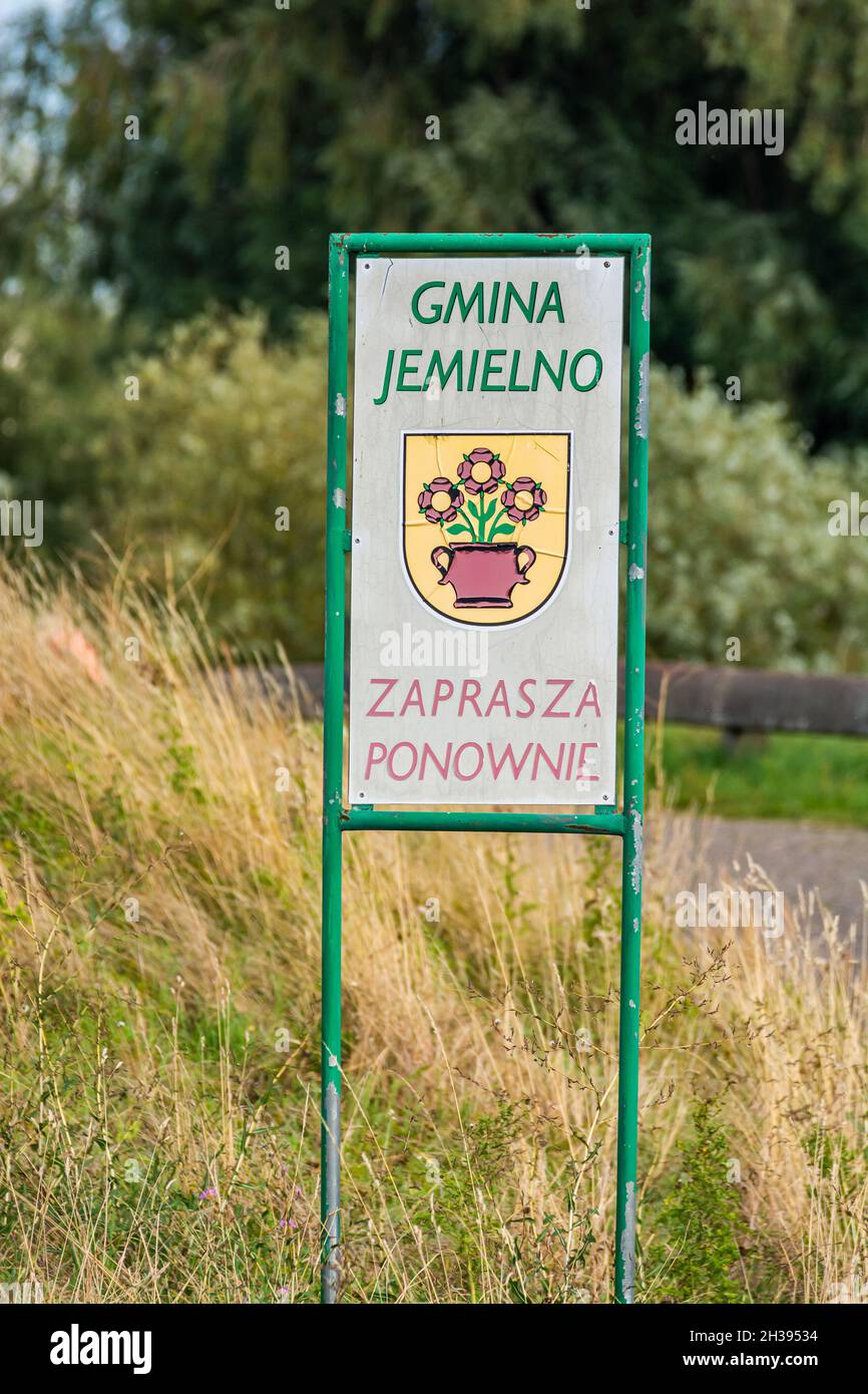 Ciechanow, Pologne - 08 août 2021.Commission d'information sur Gmina Jemielno - unité principale de la division administrative de Pologne, similaire à une mu Banque D'Images