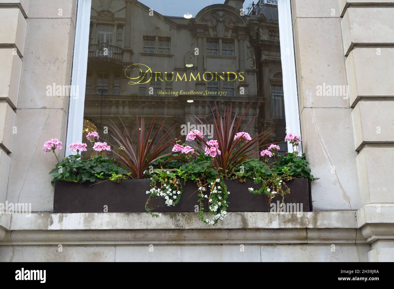 Drummonds Bank, 49 Charing Cross, Londres.La banque faisait partie de la Royal Bank of Scotland plc qui s'est depuis rebaptisée NatWest. Banque D'Images