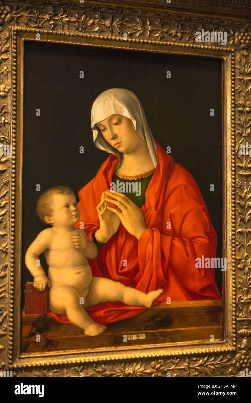 ÉMIRATS ARABES UNIS.ABOU DHABI.ÎLE SAADIYAT.MUSÉE DU LOUVRE D'ABU DHABI.PEINTURE 'LA VIERGE ET L'ENFANT' PAR GIOVANNI BELLINI Banque D'Images