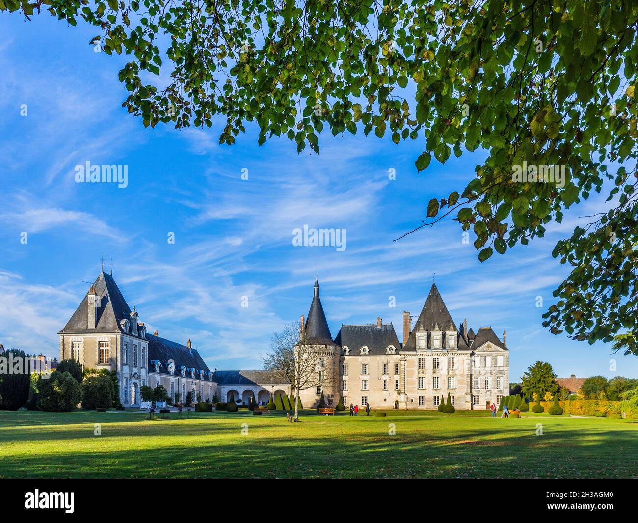 Château du XVe / XVIIe siècle (monument historique) d'Azay-le-Ferron, Indre (36), France. Banque D'Images