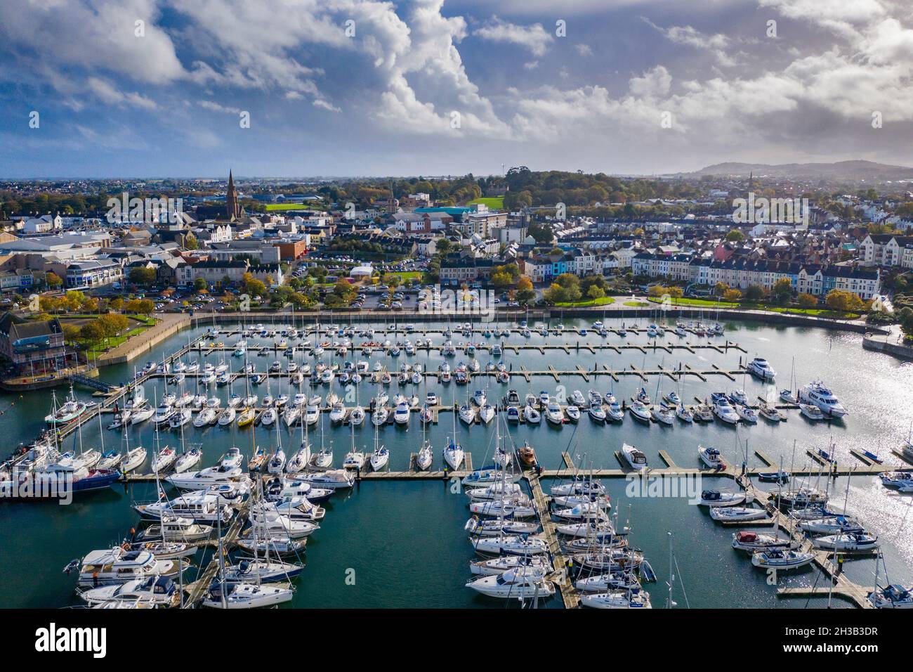 Antenne de Bangor Marina et de la ville, County Down, Irlande du Nord Banque D'Images