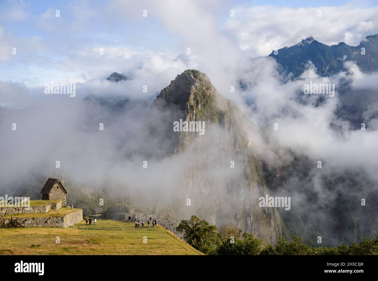 Le sommet de la montagne de Huayna Picchu à Machu Picchu, Cuzco, Pérou. Banque D'Images Le sommet de la montagne de Huayna Picchu à Machu Picchu, Cuzco, Pérou. Banque D'Images