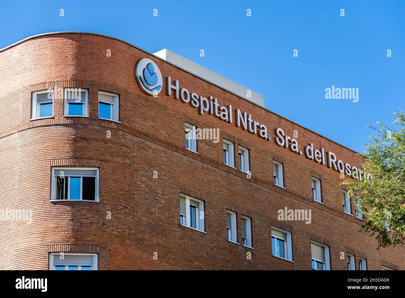 Madrid, Espagne - 26 septembre 2021 : Hôpital notre-Dame de Rosario dans le centre de Madrid.Vue extérieure Banque D'Images