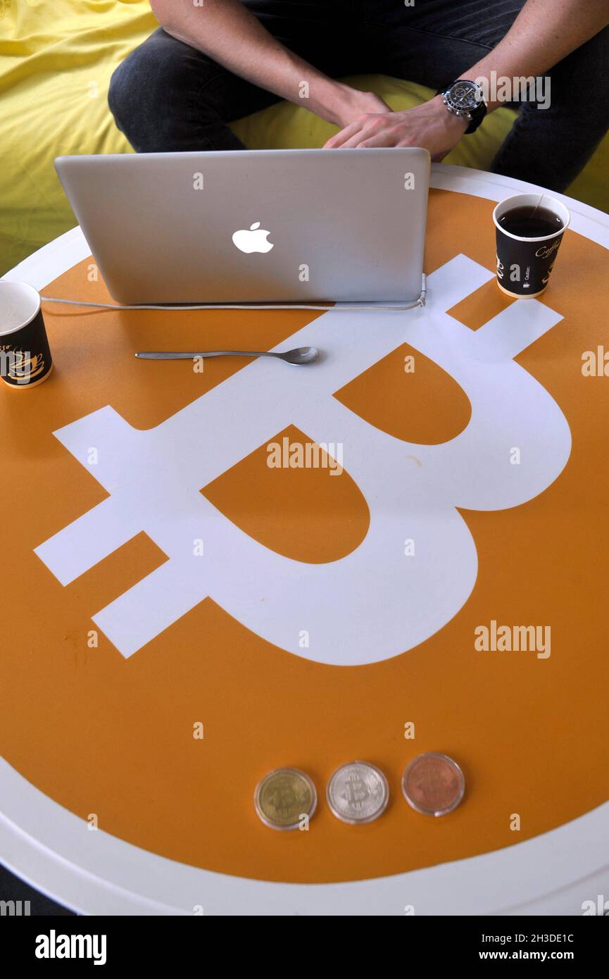 ISRAËL.TEL AVIV.AGENCE DE LA BANQUE BITCOIN Banque D'Images