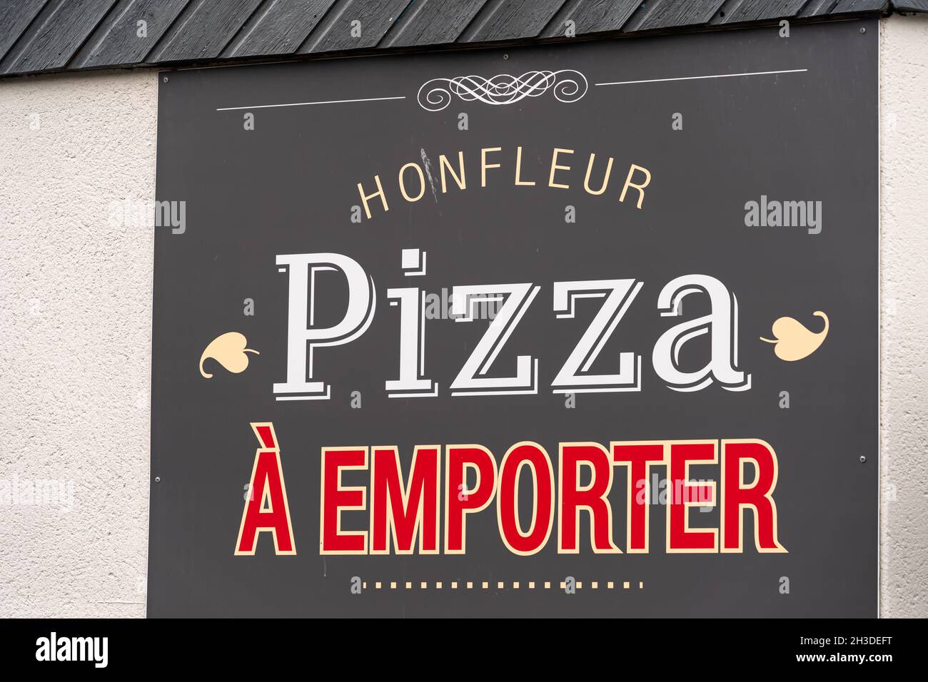 Honfleur, France - 4 août 2021 : pizza à emporter à Honfleur, Normandie Banque D'Images