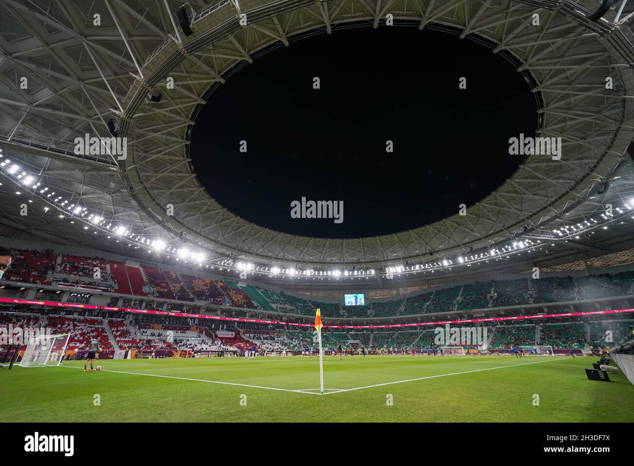 Le stade Al Thumama, inauguré avec la finale de la coupe Emir 2021 le 22 octobre 2021, sera l'un des lieux de la coupe du monde de la FIFA 2022 au Qatar. Banque D'Images