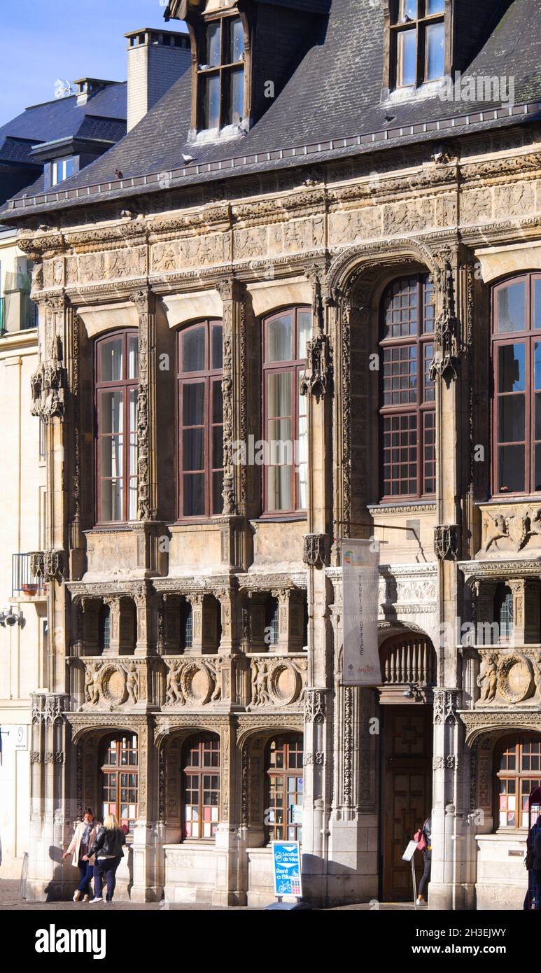 Rouen place de la cathédrale Banque de photographies et d'images à haute  résolution - Alamy