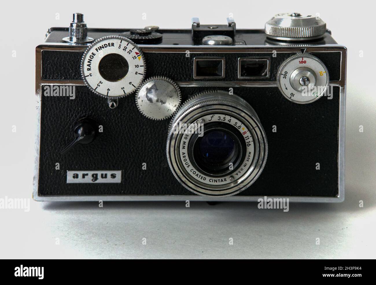 PHOENIX, ÉTATS-UNIS - 05 octobre 2021 : gros plan d'un appareil photo Argus d'époque, également connu sous le nom de « The Brick ». Banque D'Images