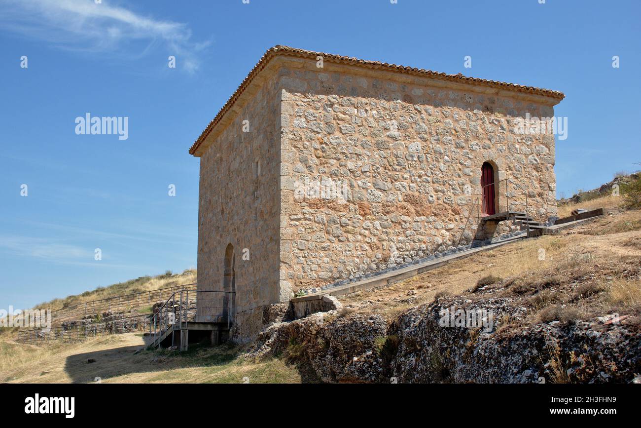 Ermitage mozarabic de San Baudelio, construit au XIe siècle.Connu pour ses peintures romanes d'une singularité exceptionnelle.Casillas de Berlanga Banque D'Images