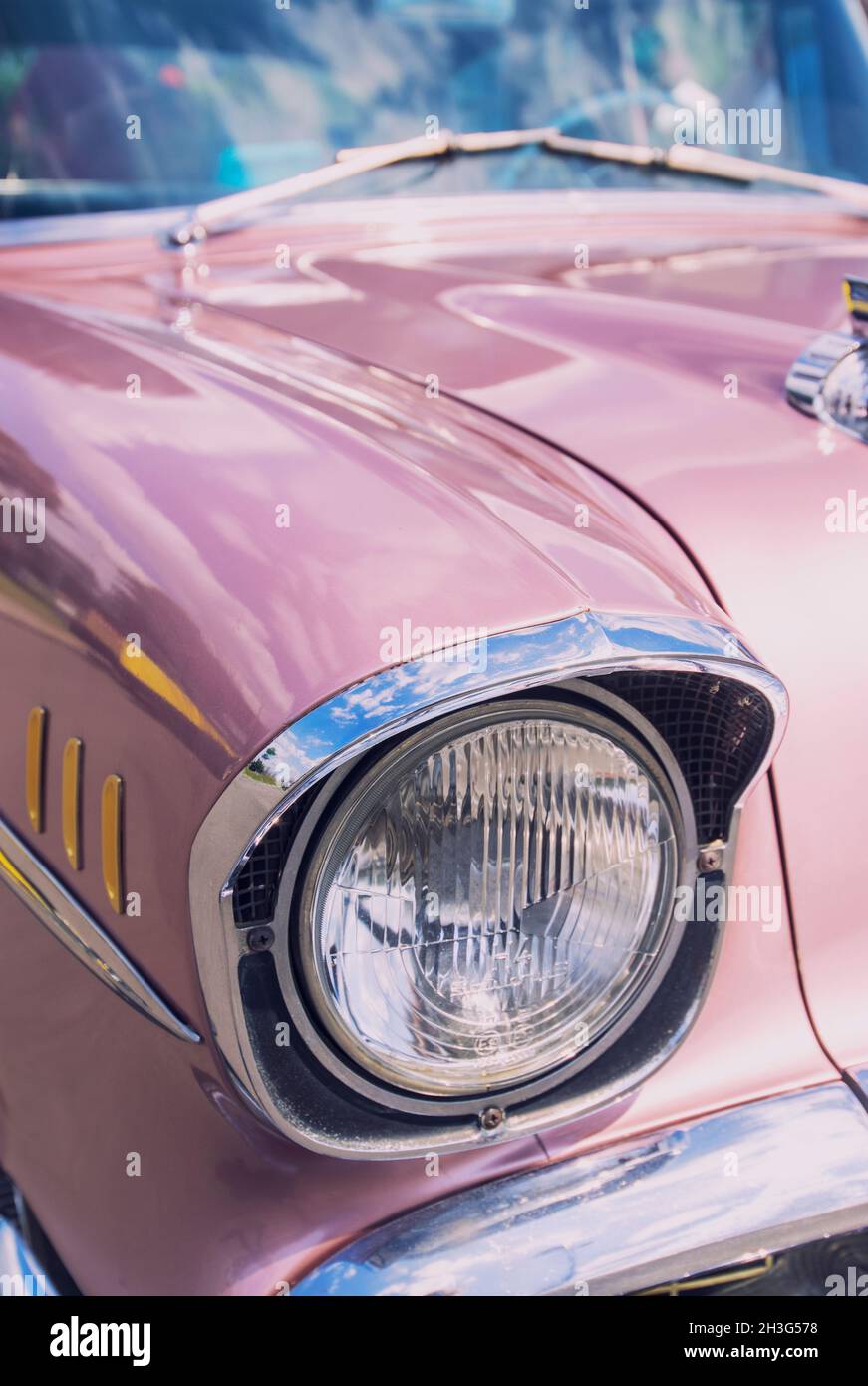 Détail des phares d'une voiture américaine d'époque Banque D'Images