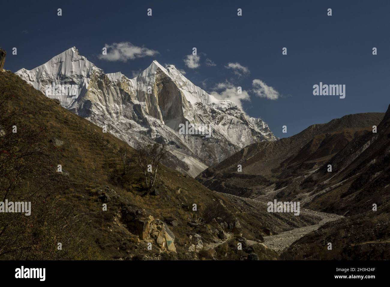 Pics de Bhagirathi (6856m) Banque D'Images