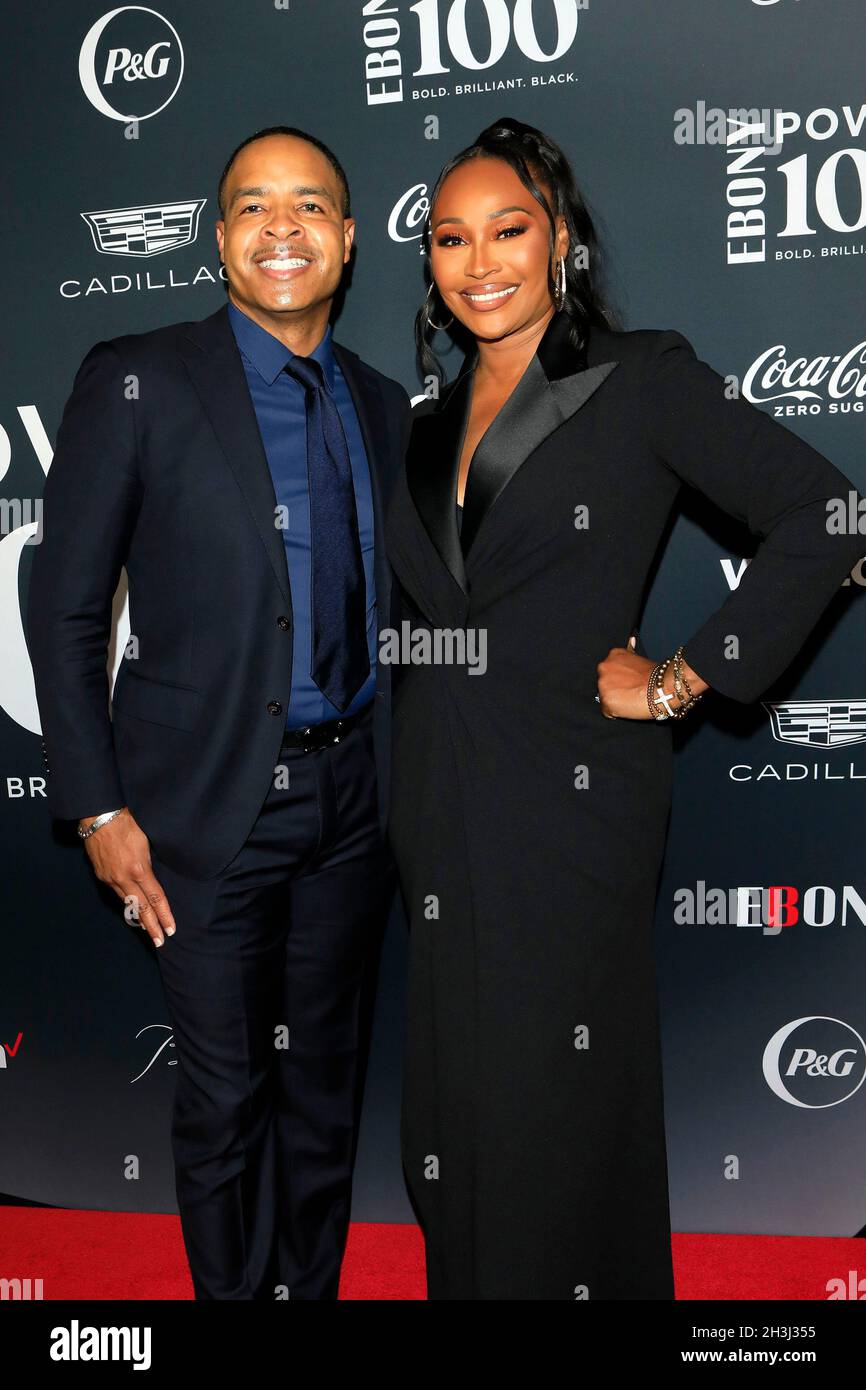 23 octobre 2021, Beverly Hills, CA, Etats-Unis: LOS ANGELES - OCT 23: Mike Hill, Cynthia Bailey au 2021 Ebony Power 100 à l'Hôtel Beverly Hilton le 23 octobre 2021 à Beverly Hills, CA (image de crédit: © Kay Blake/ZUMA Press Wire) Banque D'Images