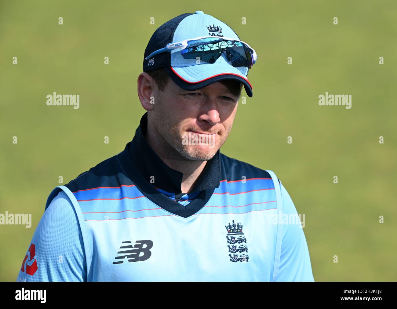 Photo du dossier datée du 16-09-2020 du capitaine d'Angleterre Eoin Morgan avant le troisième match de l'ODI du Royal London à Emirates Old Trafford, Manchester.Le capitaine d'Angleterre Eoin Morgan s'est vanté d'un autre test difficile contre l'Australie, croyant que les anciens rivaux sont deux favoris communs pour aller jusqu'à la coupe du monde T20, derrière l'Inde.Date de publication : vendredi 29 octobre 2021. Banque D'Images