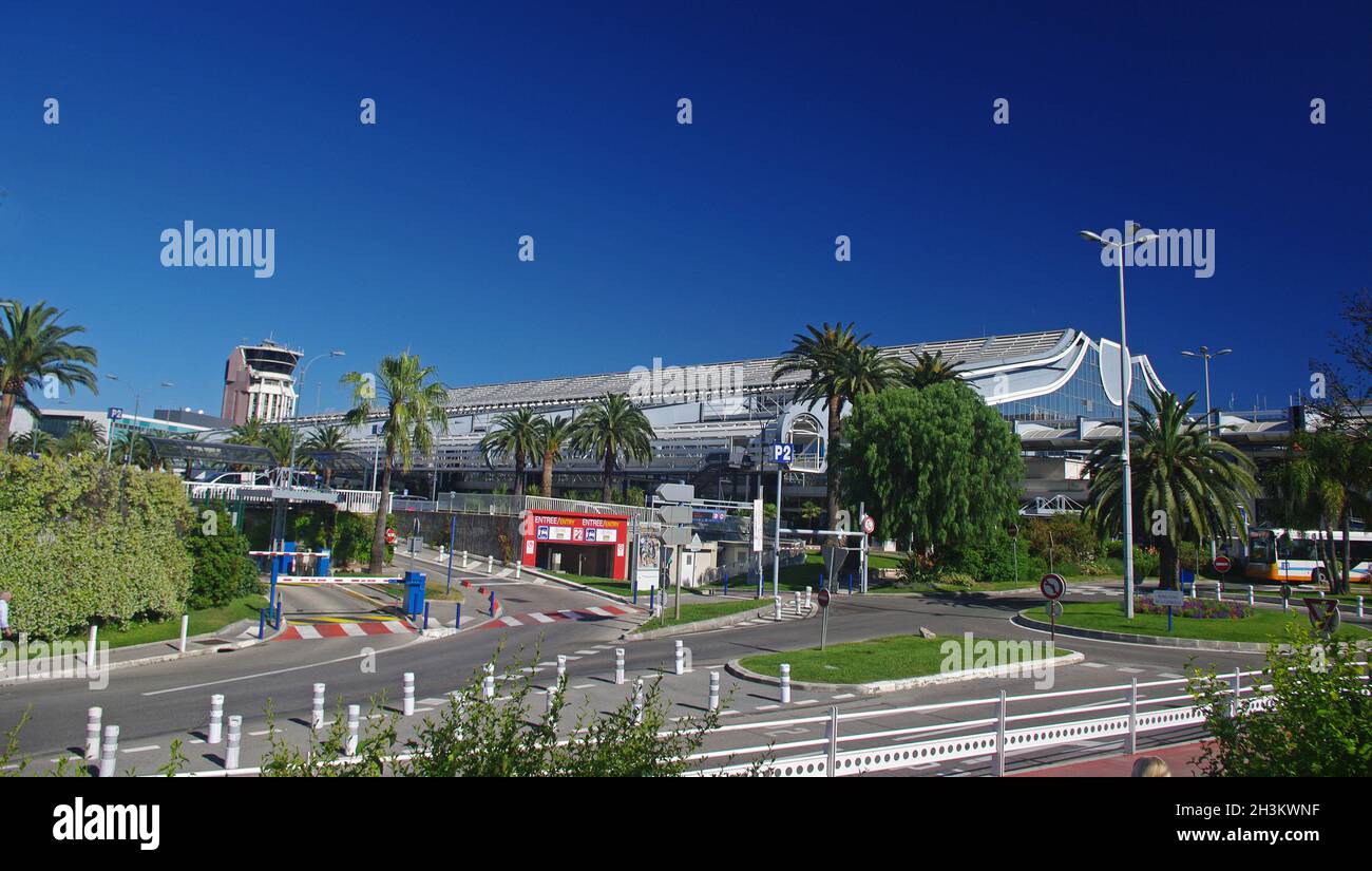 FRANCE.ALPES MARITIMES (06).AÉROPORT DE NICE TERMINAL 1 Photo Stock - Alamy