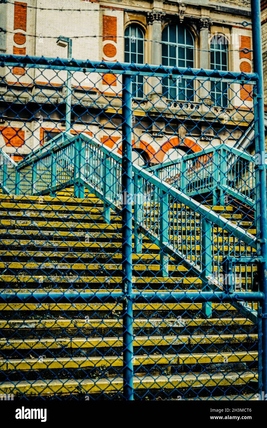 Bâtiment victorien en ruine, Londres, Angleterre, Royaume-Uni Banque D'Images