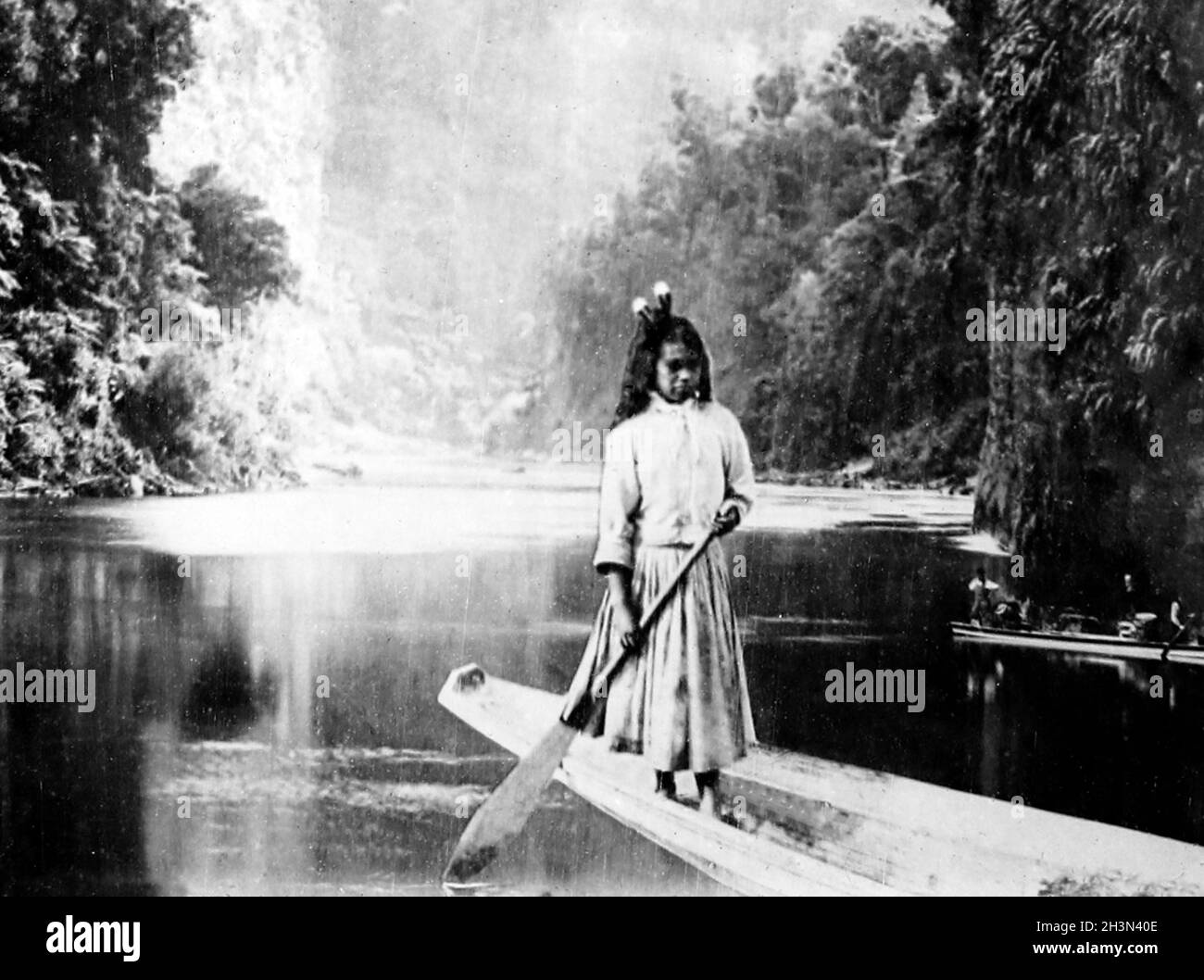 Mauri girl, Whanganui River, Nouvelle-Zélande, début des années 1900 Banque D'Images