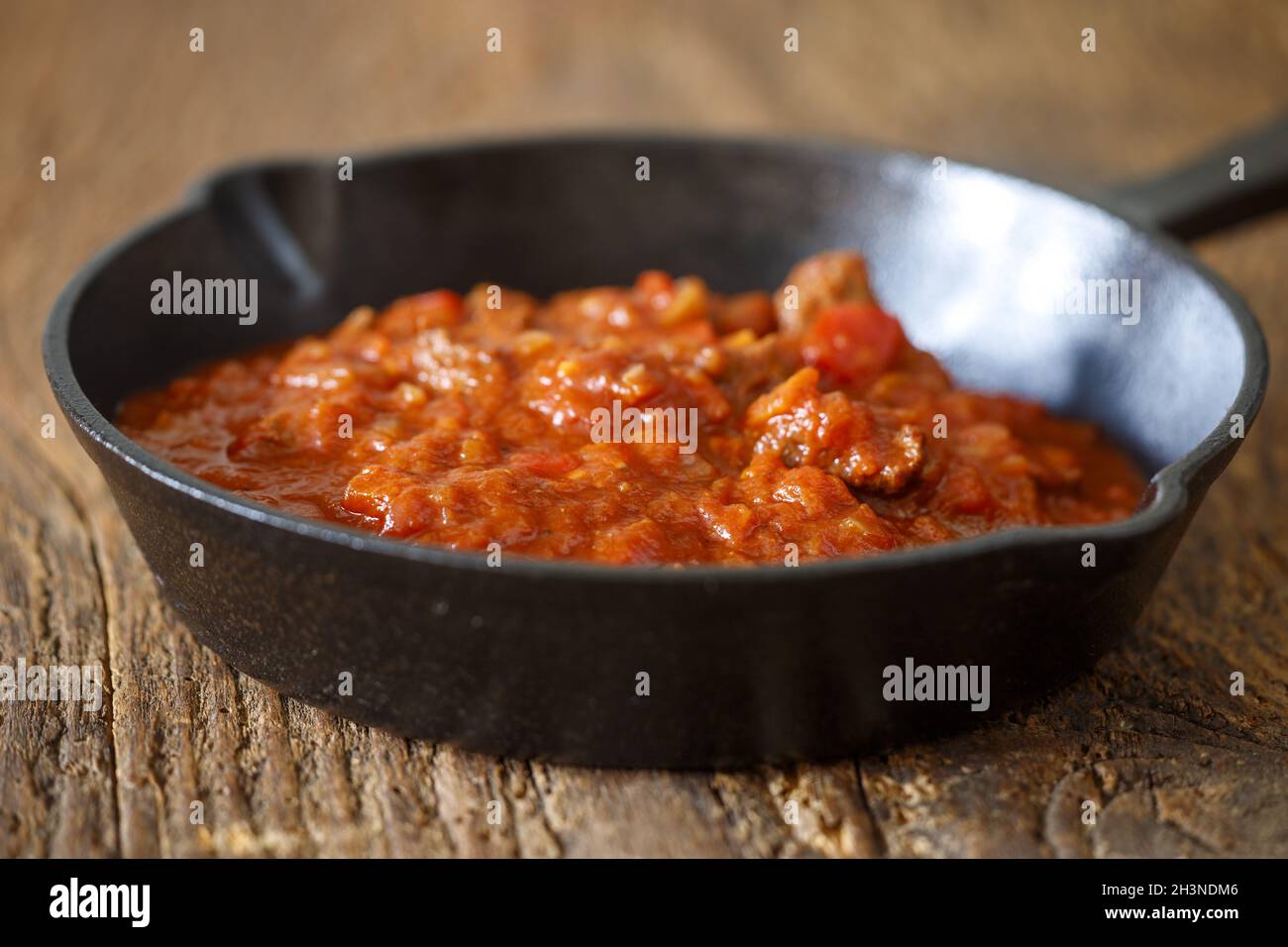Goulash hongrois dans une casserole Banque D'Images