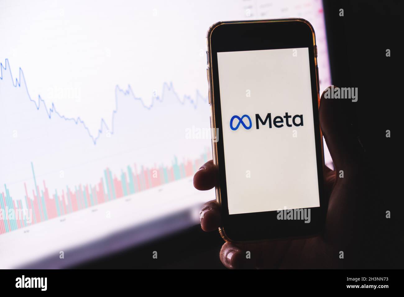 Kyrenia, Chypre- 29 octobre 2021 : le logo META est affiché sur un écran d'appareil.Meta est le nouveau nom d'entreprise de Facebook.La plate-forme des médias sociaux passera à Meta pour mettre l'accent sur sa vision métaverse. Banque D'Images