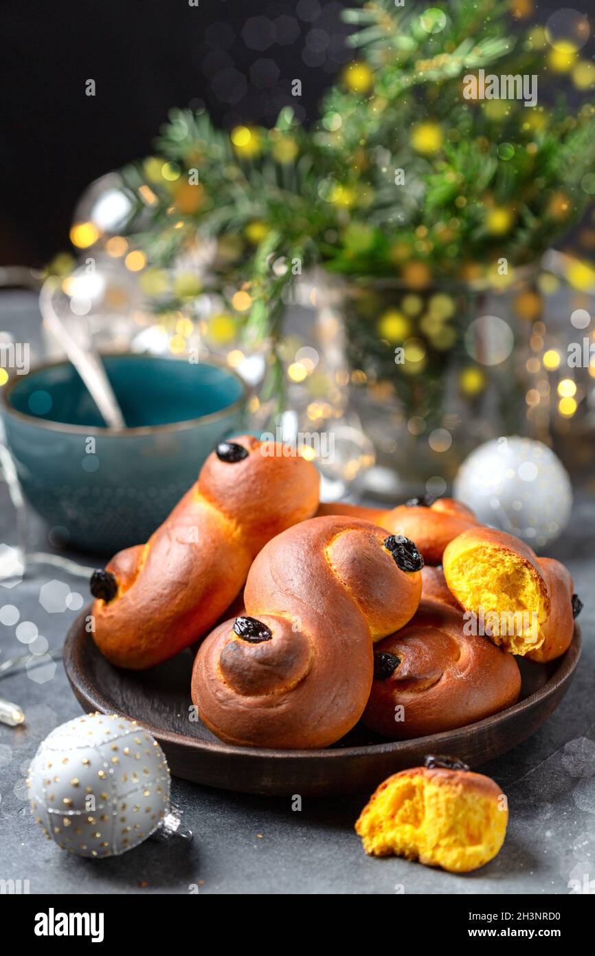 Pains au safran traditionnel.Noël suédois. Banque D'Images