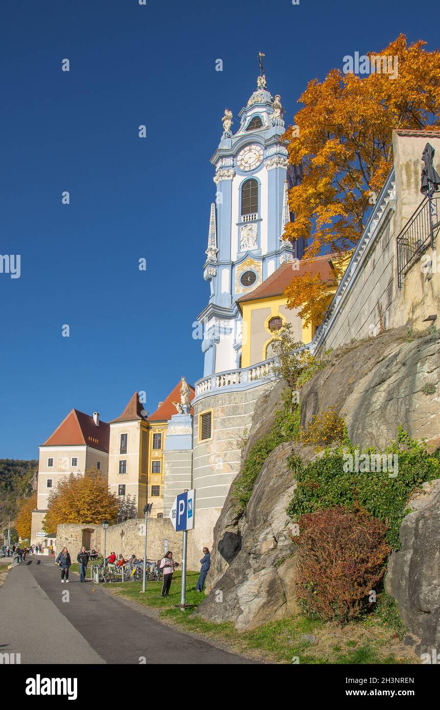 Dürnstein, petite ville sur le Danube, dans le district de Krems-Land, est l'une des destinations touristiques les plus visitées de la région de Wachau. Banque D'Images