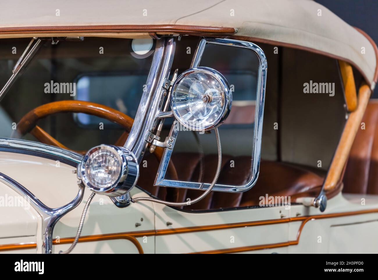 Voiture Vintage - technologie historique Banque D'Images