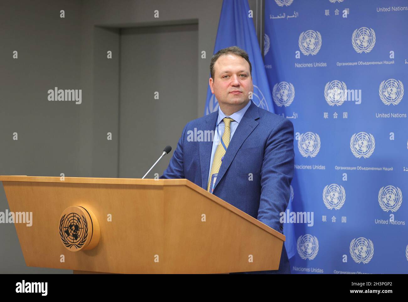 Nations Unies, New York, États-Unis, 29 octobre 2021 - Fedor STRZHIZHOVSKIY Chef de la Section de la presse, de l'information et des relations publiques pendant Vassily Nebenzia, Représentant permanent de la Fédération de Russie auprès des Nations Unies, Presser aujourd'hui au siège de l'ONU à New York.Photo: Crédit PHOTO Luiz Rampelotto/EuropaNewswire OBLIGATOIRE. Banque D'Images