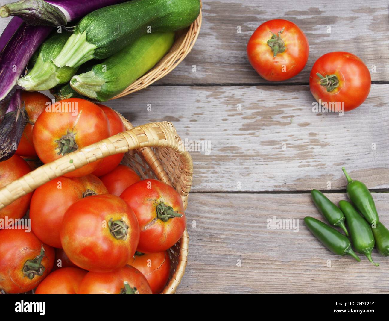 Récolte de légumes d'été frais concept d'aliments biologiques frais Banque D'Images