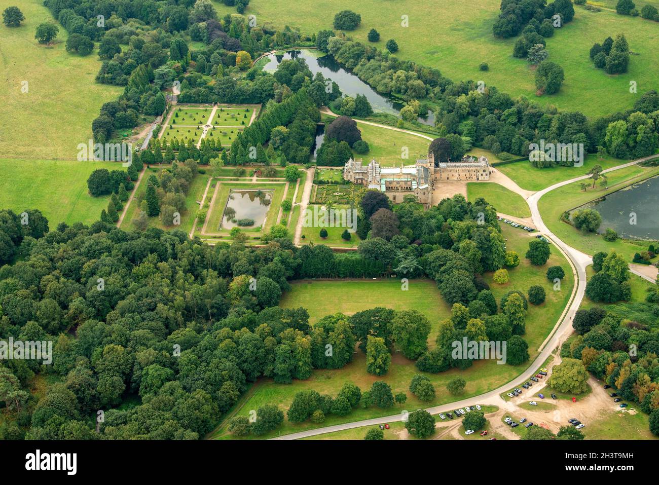 Image aérienne de l'abbaye de Newstead, dans le Nottinghamshire, Angleterre, Royaume-Uni Banque D'Images