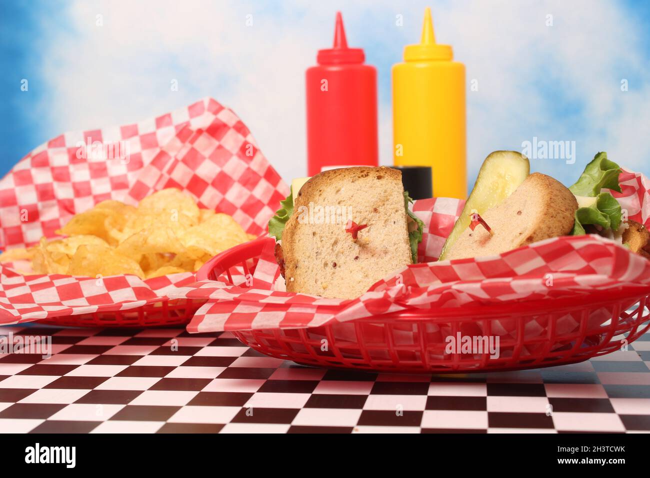 Club Sandwich sur du pain sans gluten au Retro Diner Cafe Banque D'Images