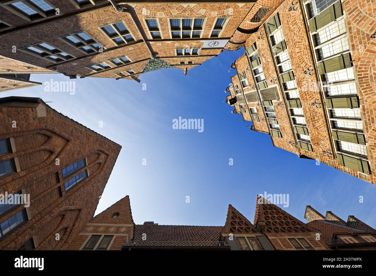 Vue sur Roselius-Haus, Haus des Glockenspiels et Haus St-Petrus, Boettcherstrasse, Brême Banque D'Images