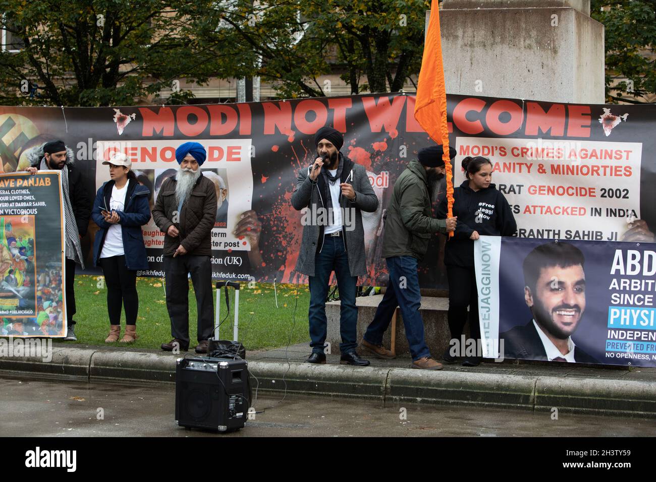 Glasgow, Royaume-Uni.Manifestation contre le Premier ministre indien Narendra Modi, à George Square, près de la 26e Conférence des Nations Unies sur les changements climatiques, connue sous le nom de COP26, à Glasgow, au Royaume-Uni, le 30 octobre 2021..Crédit photo : Jeremy Sutton-Hibbert/Alay Live News. Banque D'Images