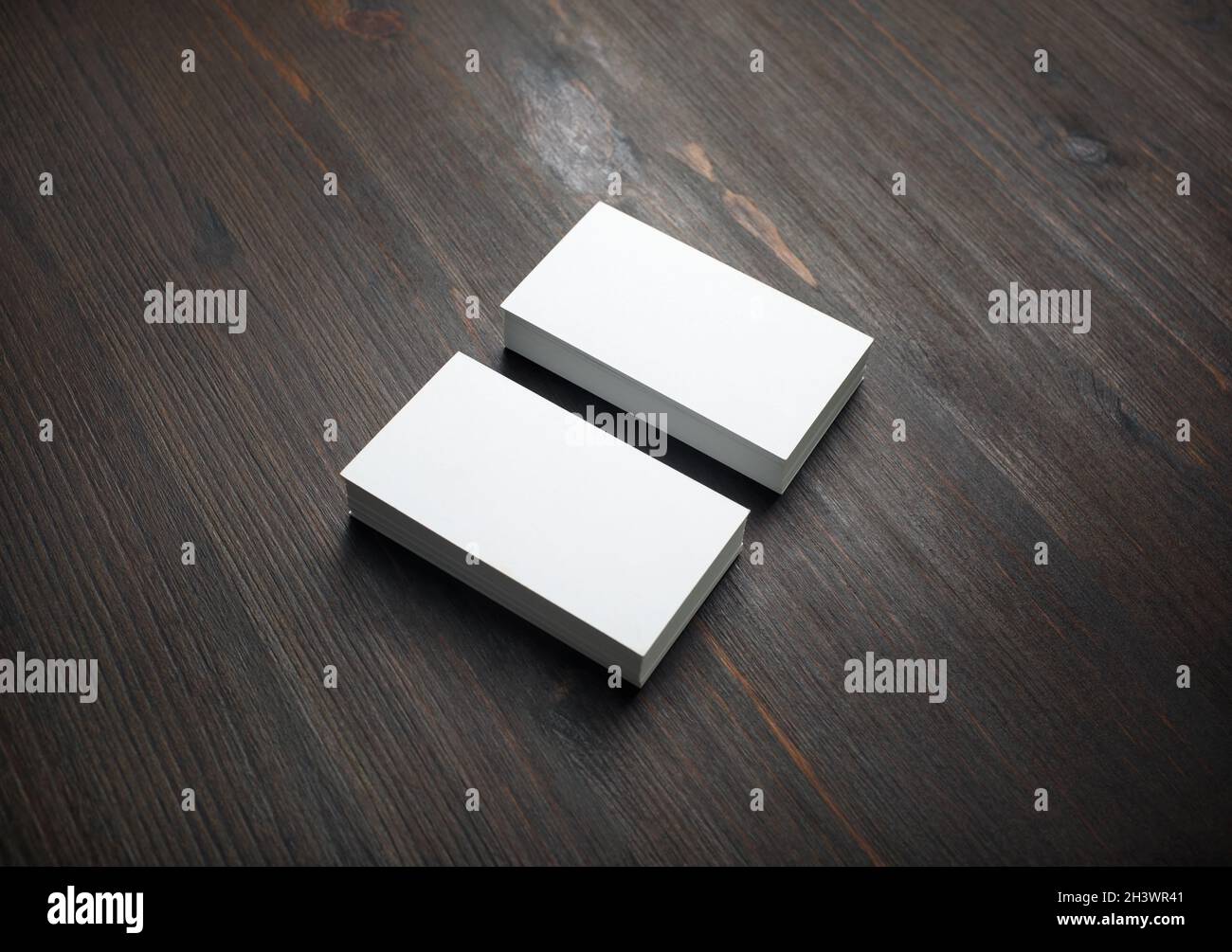 Des piles de cartes d'affaires Banque D'Images