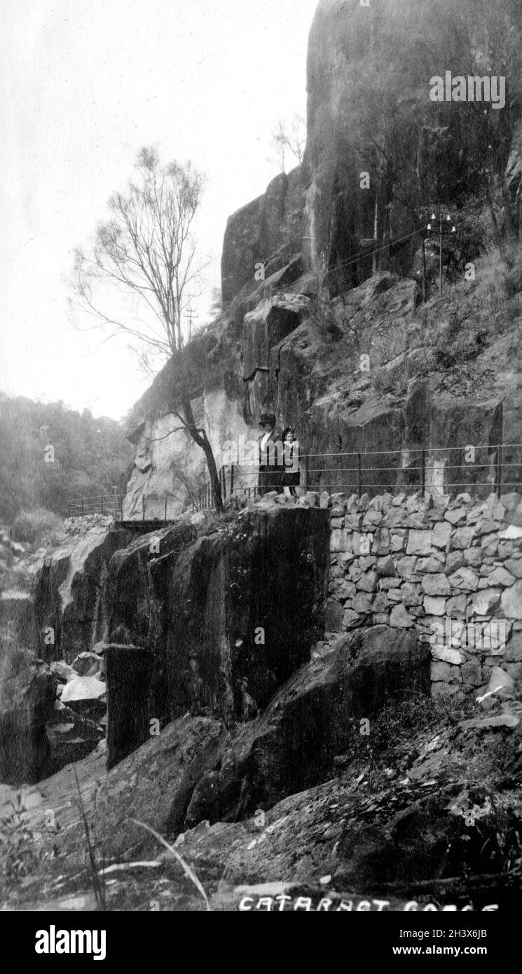 Gens sur la voie de la Cataract gorge; Launceston; Tasmanie., 9.2.1909. Banque D'Images