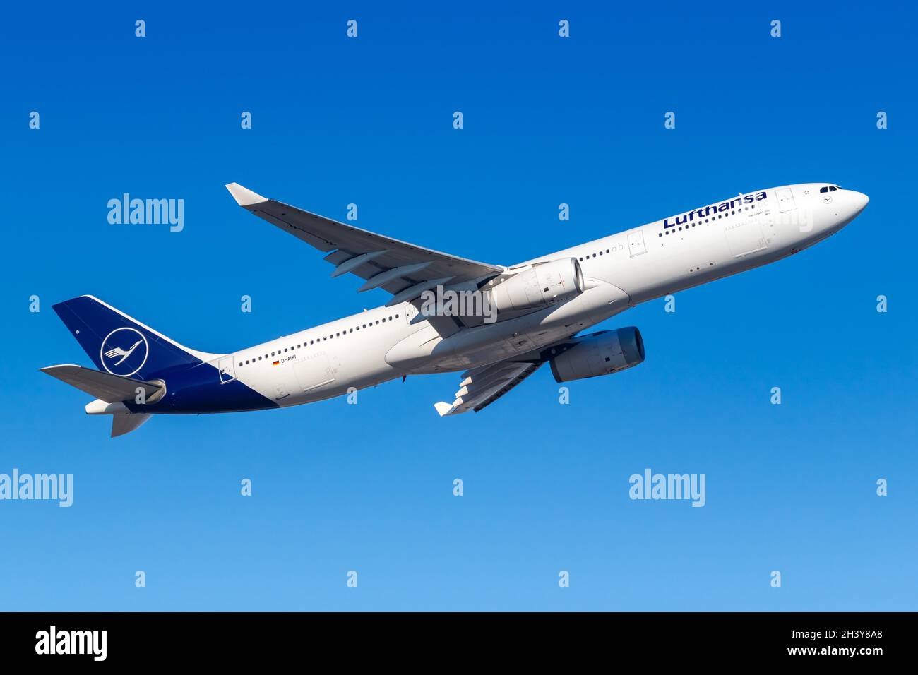 Lufthansa Airbus A330-300 aéroport de Francfort en Allemagne Banque D'Images