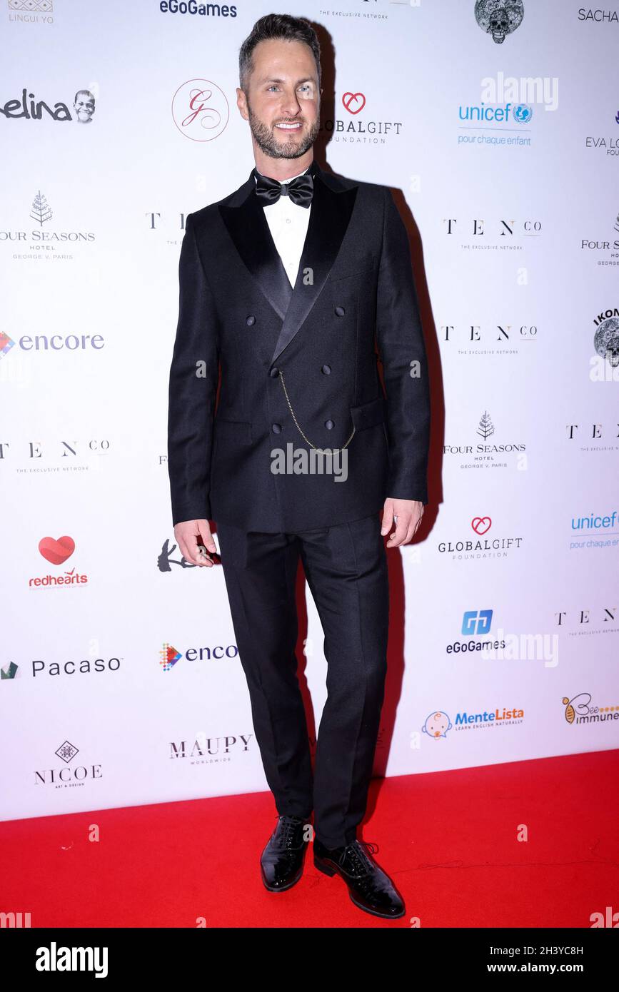 Paris, France.30 octobre 2021.Christian Millette arrive au Gala mondial des cadeaux le 30 octobre 2021 à George V à Paris, en France.(Photo de Lyvans Boolaky/ÙPtertainment/Sipa USA) crédit: SIPA USA/Alay Live News Banque D'Images