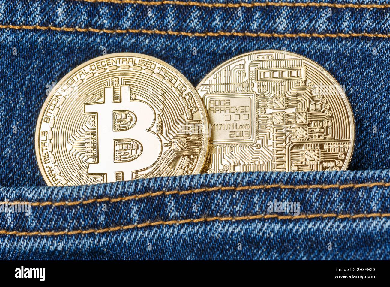 Bitcoin crypto monnaie en ligne payer numérique argent crypto-monnaie économie de poche financement Banque D'Images