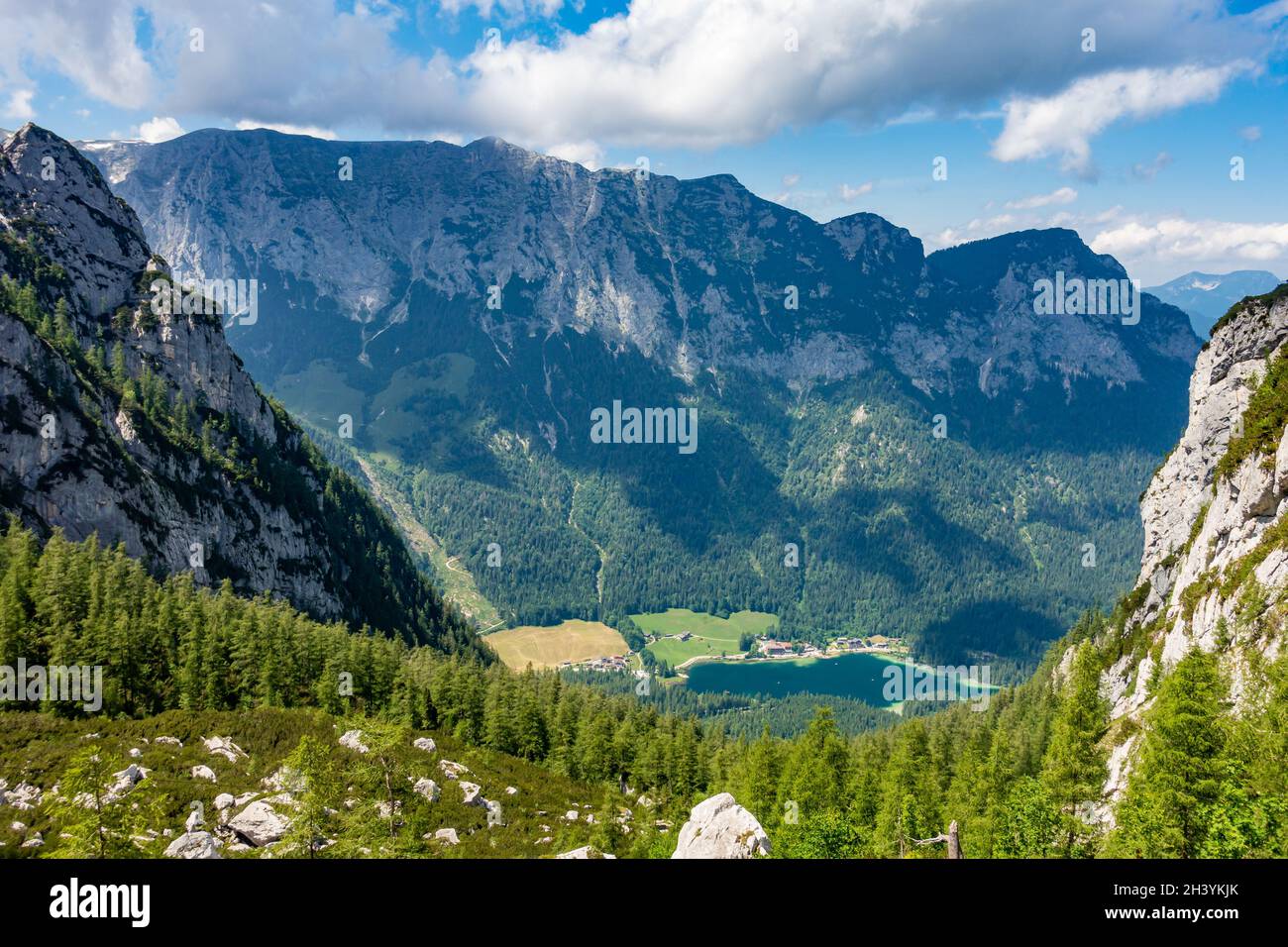 Vue sur la pittoresque Hintersee, Berchtesgaden, Bavière, Allemagne Banque D'Images