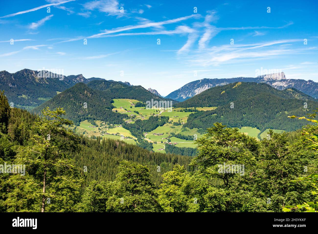 Vue sur Ramsau vers Toter Mann (1392 m), Berchtesgaden, haute-Bavière, Allemagne Banque D'Images