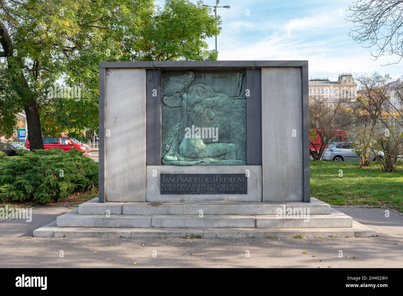 Monument dédié à Jan Svatopluk Presl, revivaliste tchèque et scientifique de la nature.Situé près de la rue Legerova à Prague. Banque D'Images