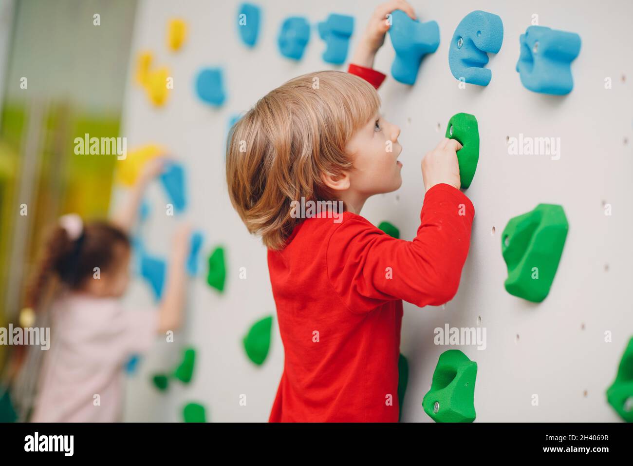 Mur d'escalade enfants Le pommier